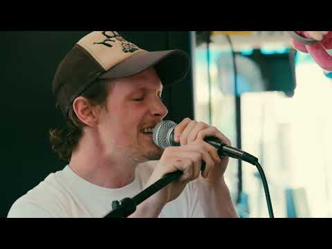Music In Transit - Sweet Pea (Live Session)