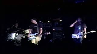 Blink 182: The Worst Stage Dive I've Ever Seen (LIVE) Sept 14, 1997 EL DORADO SALOON, Carmichael, CA