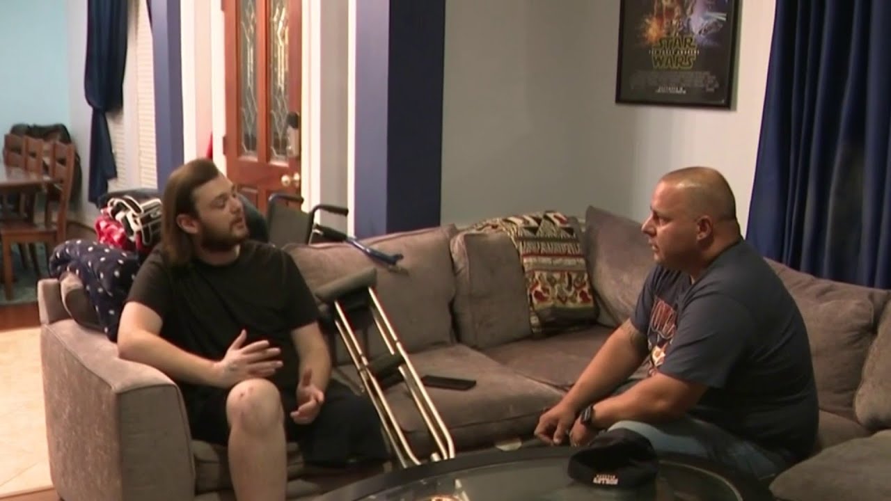 Motorcyclist reunites with Good Samaritan who saved his life after hit ...
