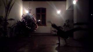 Flare Training - BBoy Vito ( First 5 flares , finally)