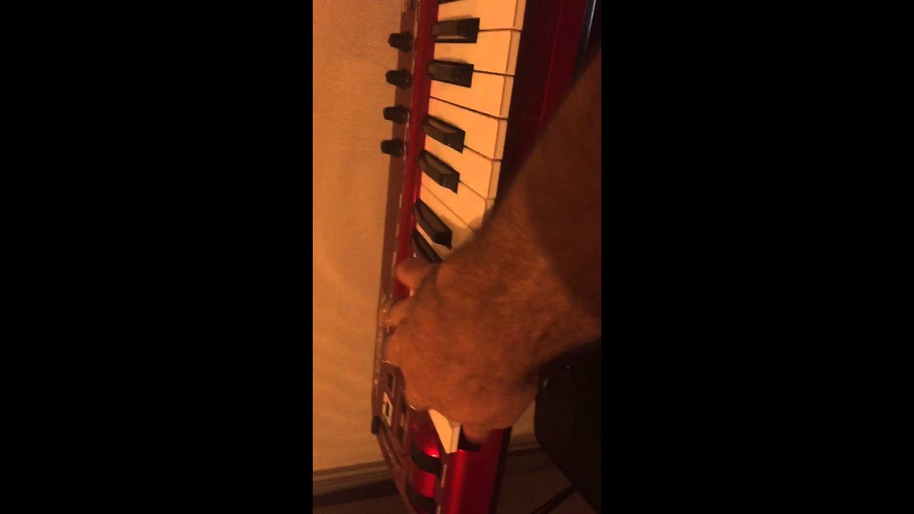 Korg krome conectarlo a controlador midi