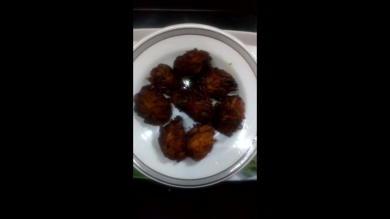 ഉള്ളിവട// Ullivada/ Onion Bajji/vHow to make  ullivada//kerala recipes