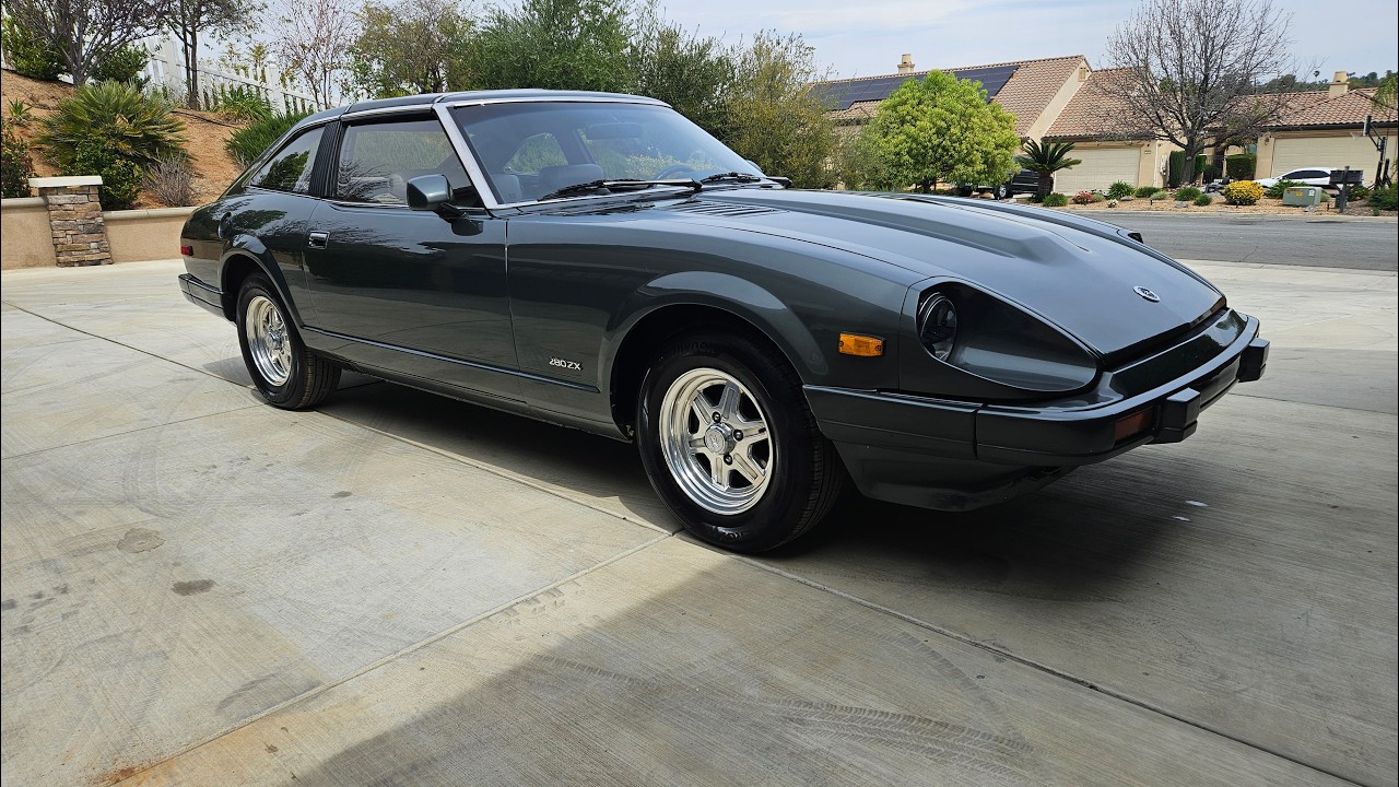 Cedric's Datsun 280ZX 2+2 full restoration - YouTube