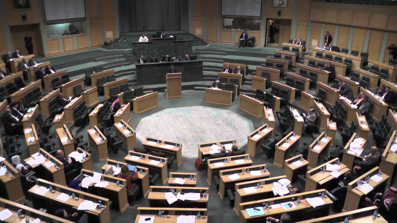 مشادة بين المجالي والطراونة ترفع جلسة النواب