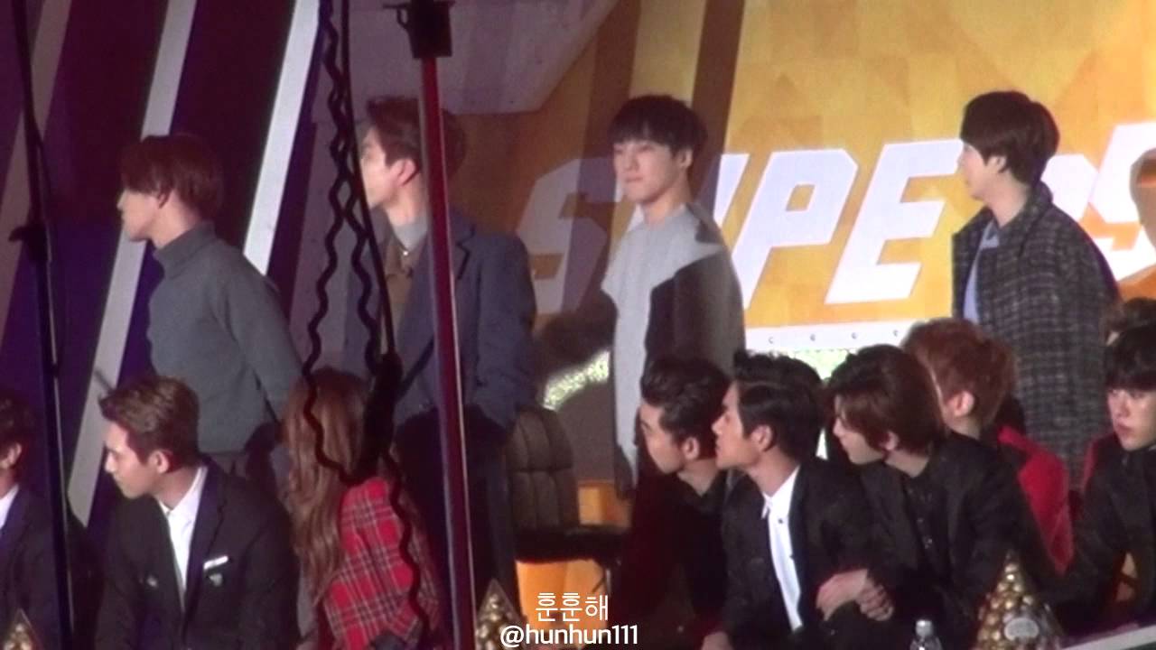 [FANCAM] 141221 가요대전 에픽하이 무대 즐기는 WINNER