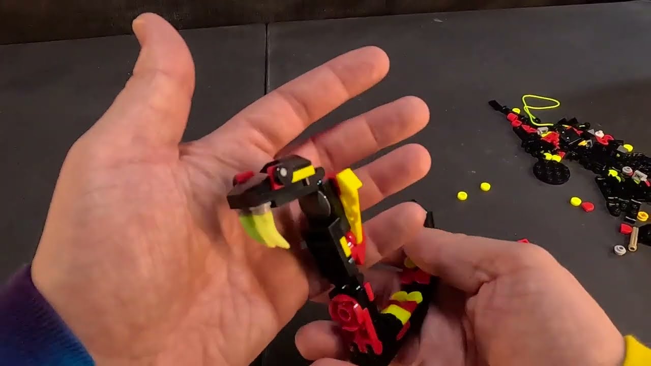Disassembling Majestic Snake from Wild Animals: Surprising Spider 3 in 1