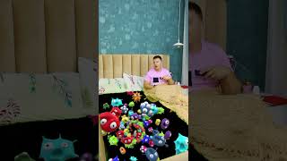 Dancing Girl In My Bed Tiktomiki