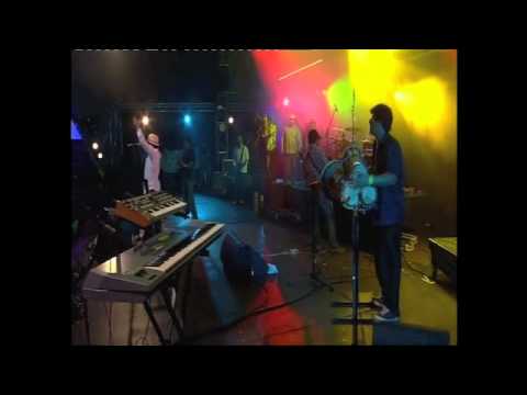 Los Aguas Aguas - Caminando [Cover Ganja] (Live Polé Polé Festival)