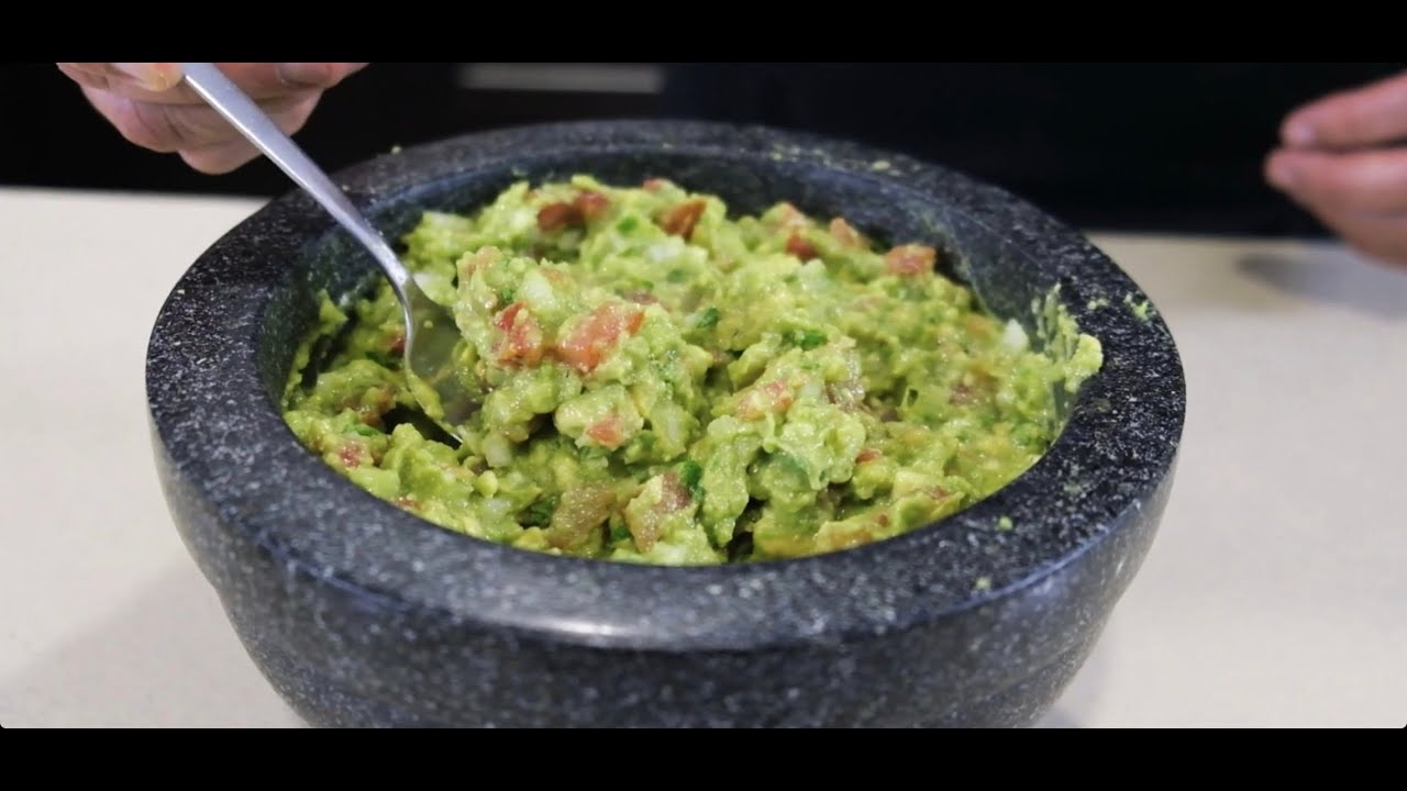 CÓMO HACER GUACAMOLE TRADICIONAL EN CASA YouTube