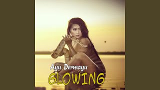 Download Lagu Glowing MP3