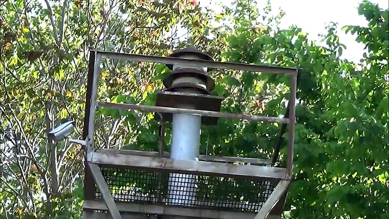 Federal Model 2 Siren Test, Hartford, il (Hartford Fire Dept. training night) 