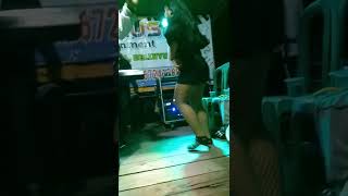 DJ meza Irmawati dan Yurike goyang hot 😁😎😁