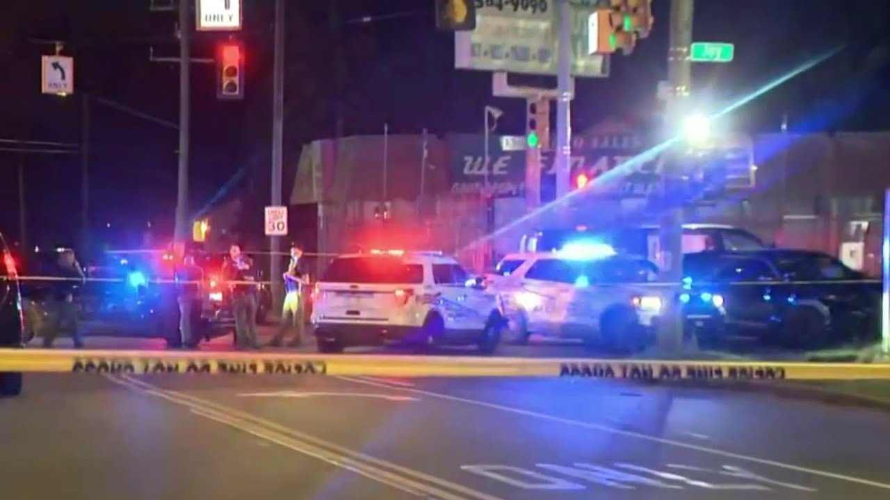 Detroit police officer dies after shooting on city's west side - YouTube