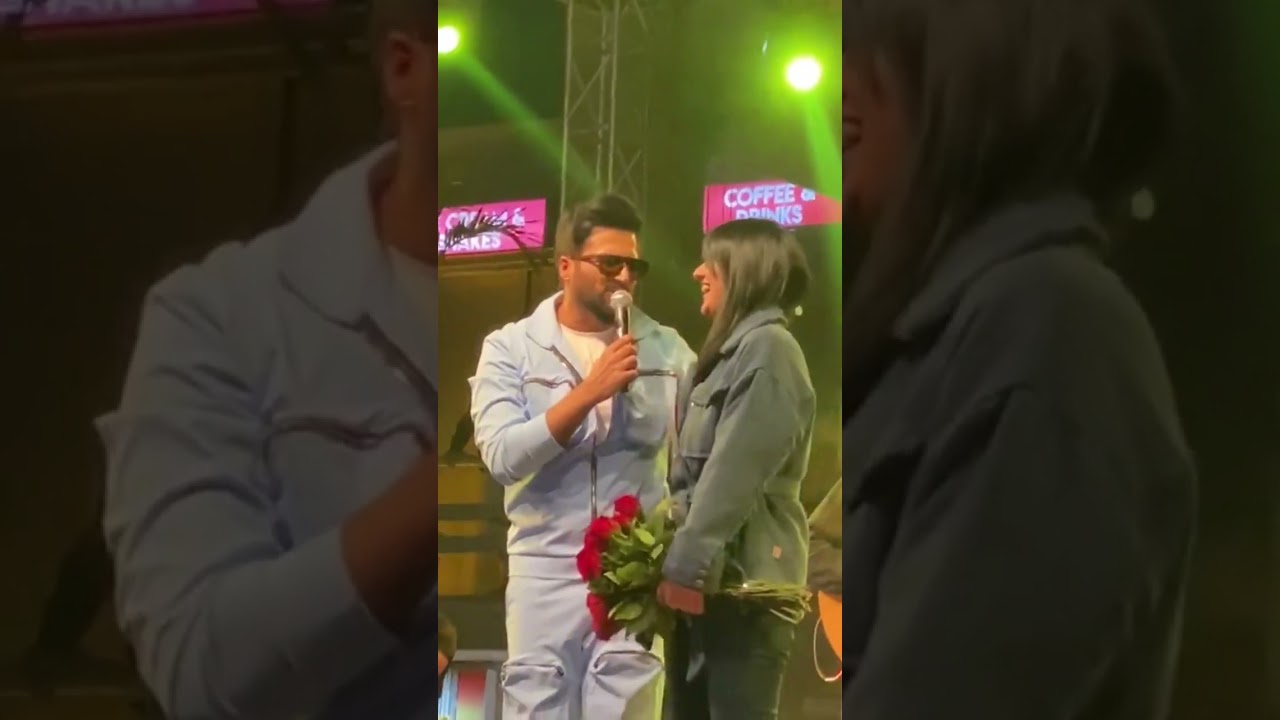 Falak Shabir and Sarah Khan Live 