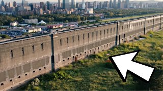 15 Walls Built to Keep Something In - Not Out