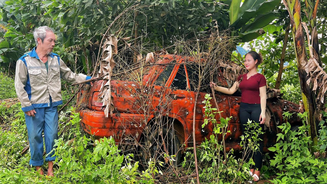 The genius girl bought her neighbor's badly damaged old car.