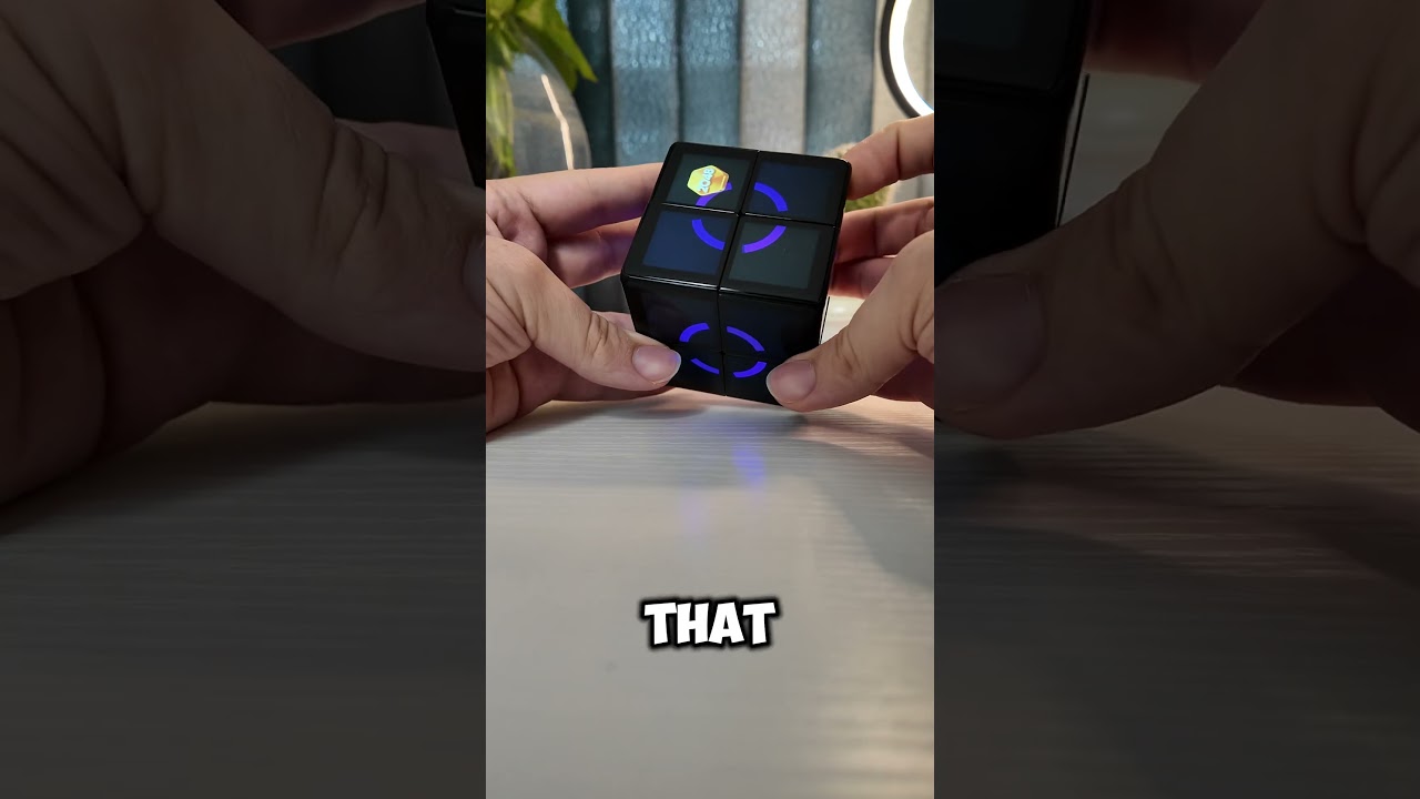 Checking out the responsiveness of the ​WOWCube