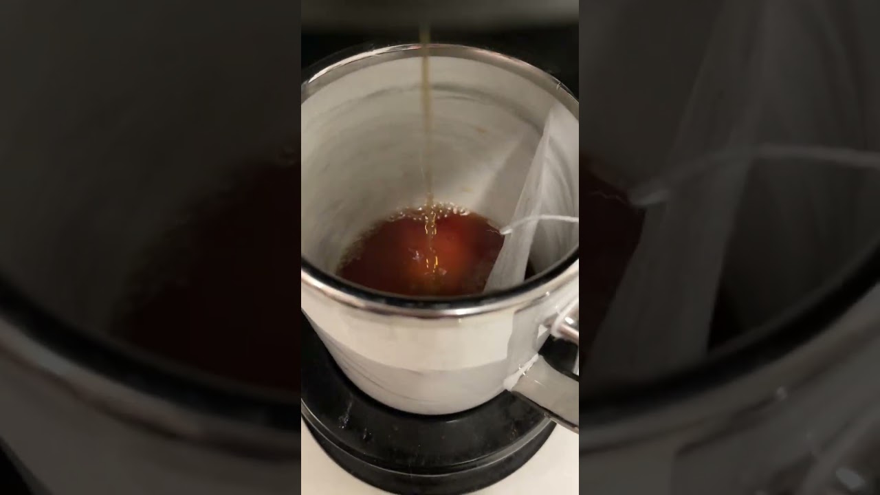 A cup of coffee with an irresistible aroma that instantly makes you feel happy! (果香咖啡) 