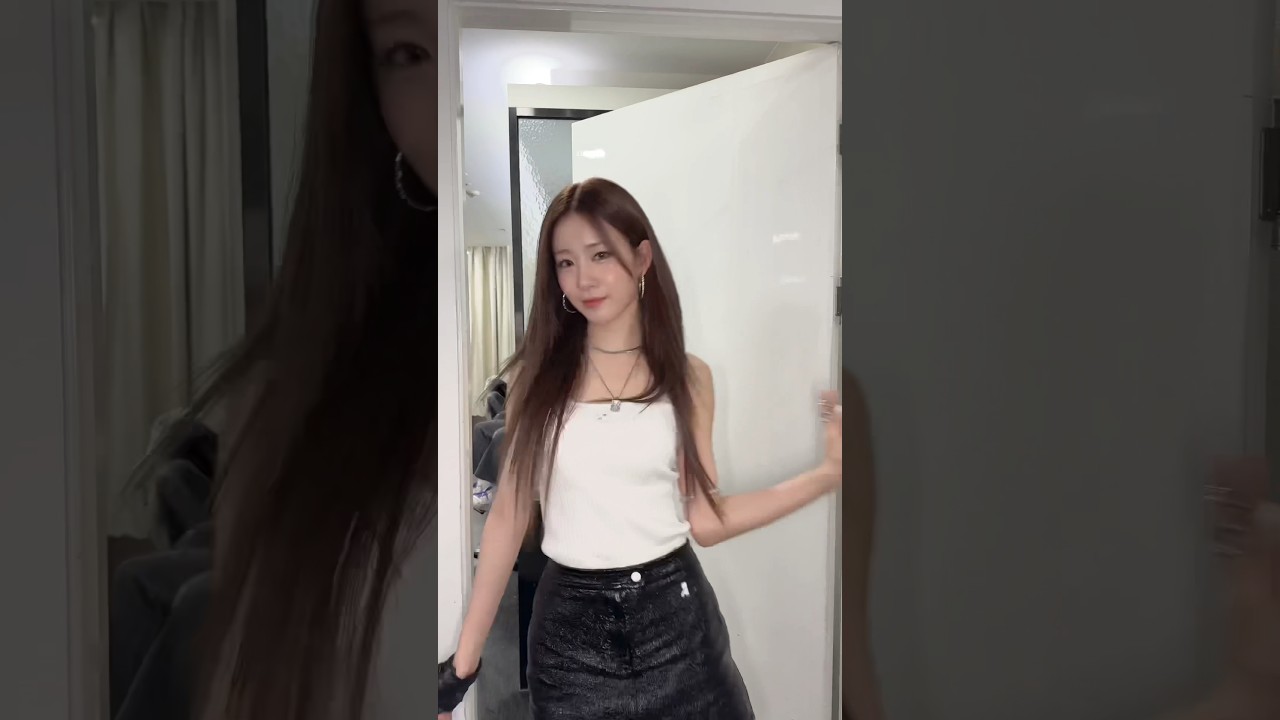 POM POM POM💔+ Black&White = 💯