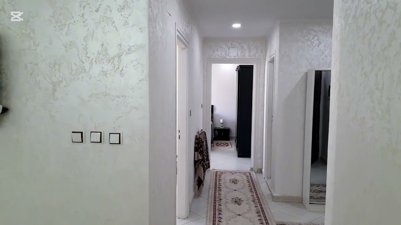 شقةf3 للبيع مساحة100متر طابق5تجزئة خلاف جيجل 0542558495