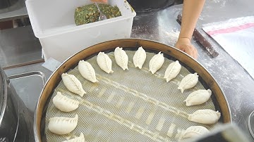 MAKING OF XIAO LONG BAO【小笼包】• STEAMED DUMPLING 😍