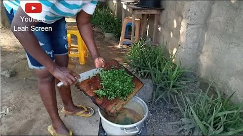 Village Life Cooking// Cooking The Most Delicious Egusi And Turkey Berry Soup