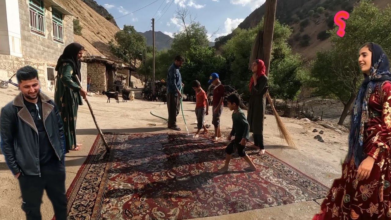 Hatem's anger at Hashem for supporting Ghadeer.  Hatem prevents the sale of the house.