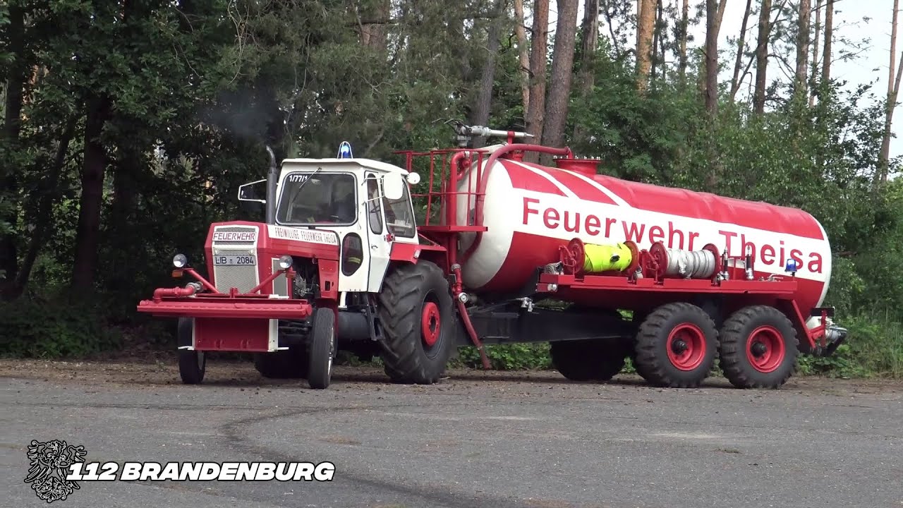 (ZT 300 - Feuerwehrtraktor) Tankzug und Tanklöschfahrzeug der Freiwilligen Feuerwehr Theisa