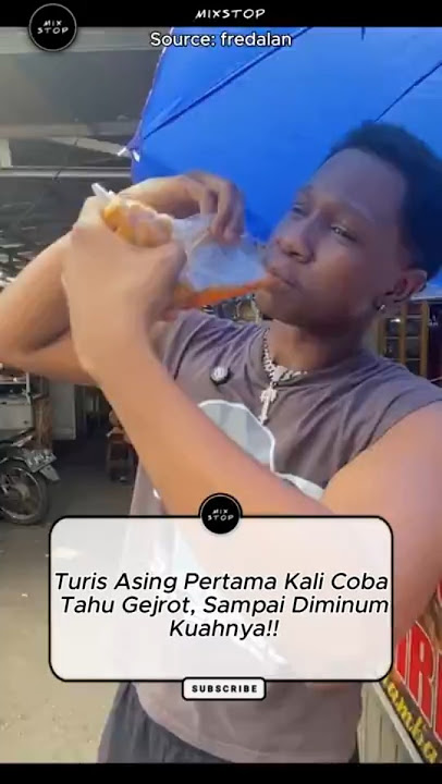 Foreign Tourists Try Tahu Gejrot for the First Time, Even Drink the Soup!! #indonesia #usa #react...