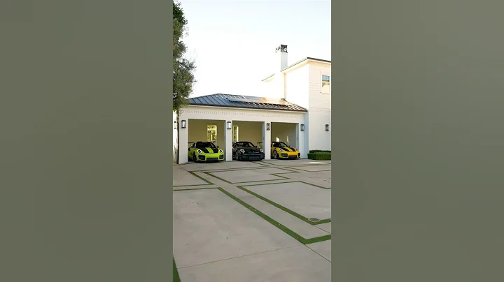 Luxury Lifestyle 💰 #luxury #rich #money #motivation #millionaire #success #shorts #viral #lifestyle