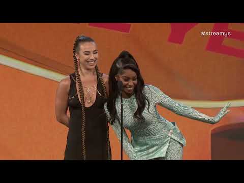 Enola Bedard and PinkyDoll Present Streamer of the Year | 2023 Streamy Awards
