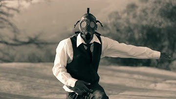 Bones the Machine - A Toxic City | Flexing