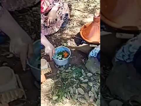 لاتنسوا الاشتراك في القناة وتفعيل الجرس طاجين رائع جدا يستحق تجربه