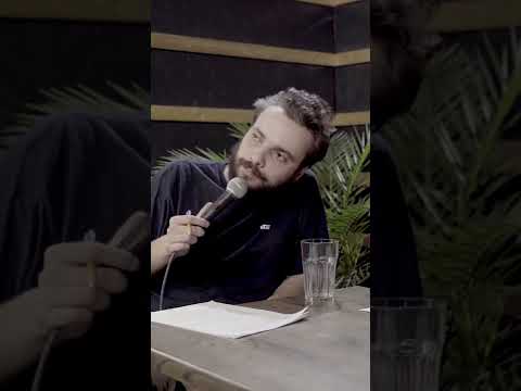 Oamenii de pe șezlongul de alături - Una Scurtă