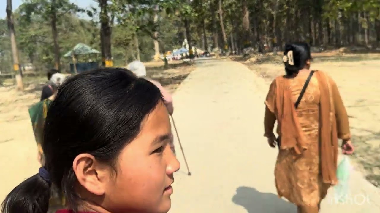 Aja ko hamro ghumighumai jamunkhadi 🌸❤️#inlaws # drypicnic#vlog do subscribe me guys🤪