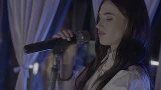 Ioana Ignat - Tu Nu Meriti (Official Video)