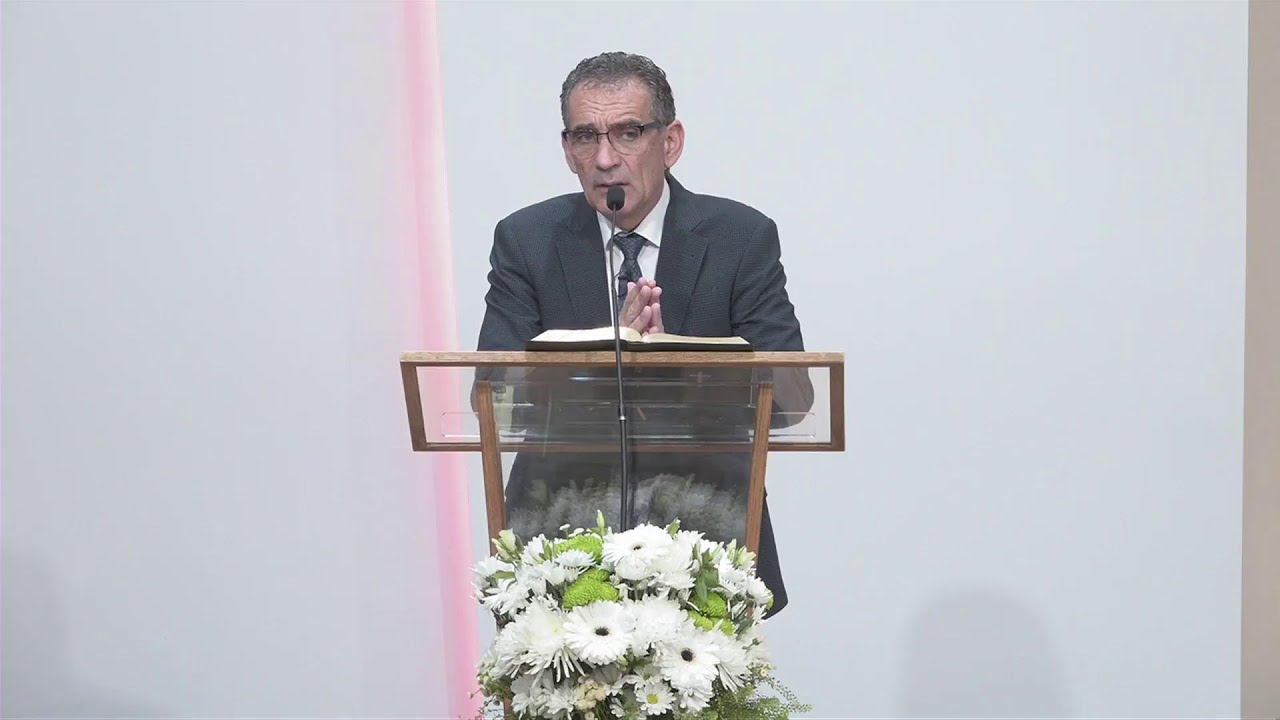 Valentin Dănăiață - Le-a pregătit o cetate