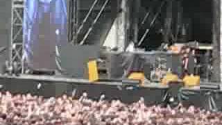 Bottle Fight in the Moshpit at Iron Maiden Twickenham gig