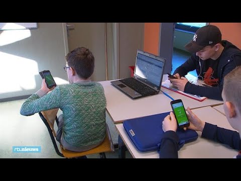 Lerarenprobleem: hoe ga je om met leerlingen die stiekem filmen in de klas?  - RTL NIEUWS