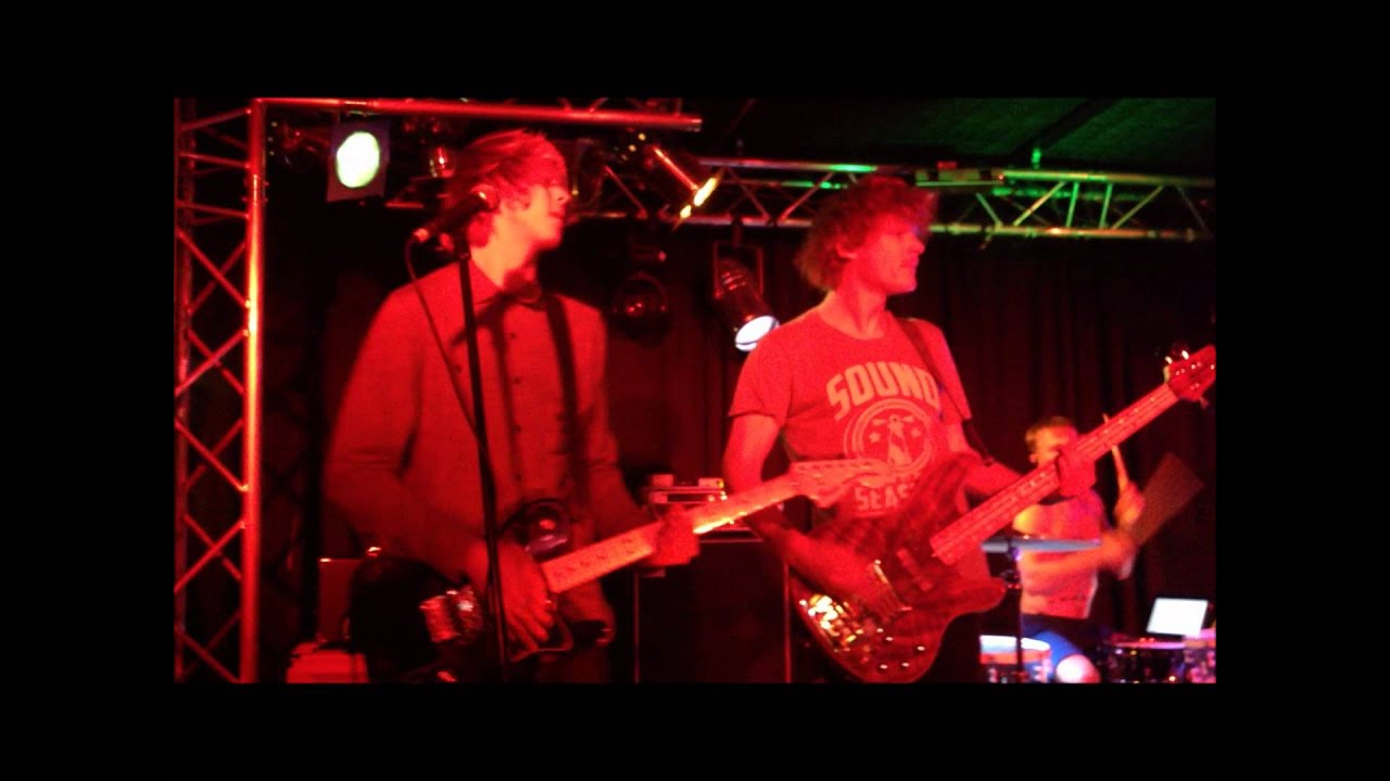 Nine Sons Of Dan - She's So Fine - Spensers Live - Melbourne - The New Kids Tour