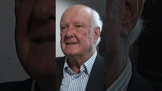 Il Lui Parle En Français Pour Le Piéger Et Le Criminel Nazi Se Trahit