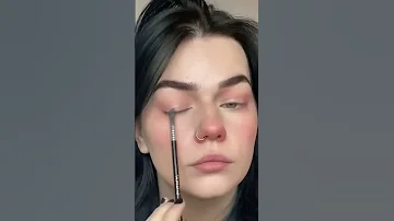 Crying Girl Make Up 