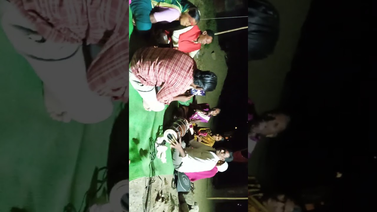 चोरी झाली अंबाच्या दागिन्याची लाज वाटे मला सांगण्याची/अंबाबाईची गाणी