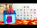 Capture de la vidéo Abc Learn English Alphabet With Diana And Roma