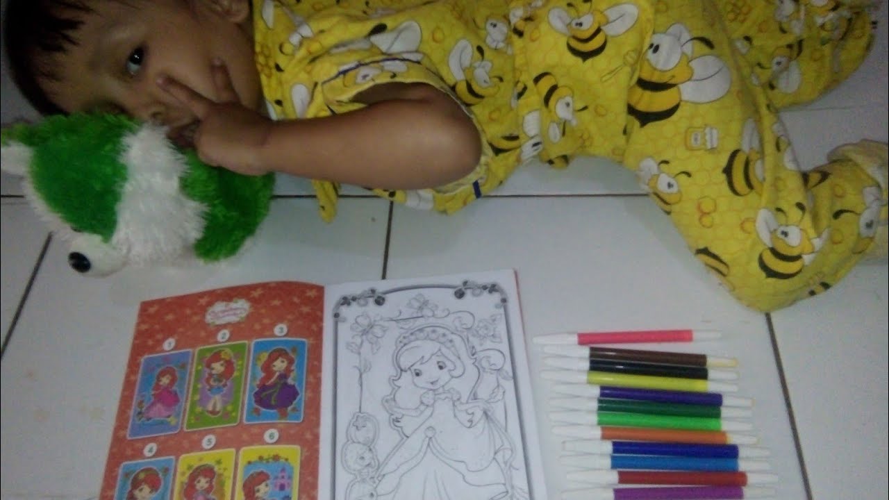 MEWARNAI DENGAN SPIDOL WARNA WARNI || MEWARNAI GAMBAR STRAWBERRY SHORTCAKE !!! COLORING BOOK ...