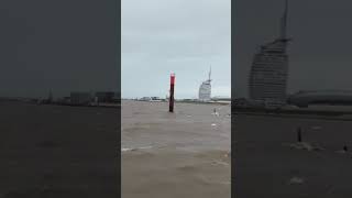 Unwetter mit orkanartigen Böen über Bremerhaven  Teil 2