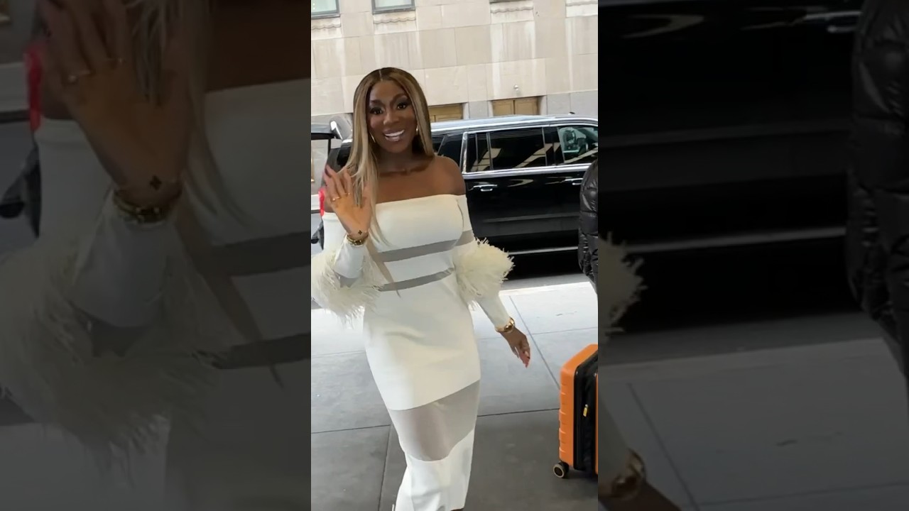 Wendy Osefo looks stunning in all white! 