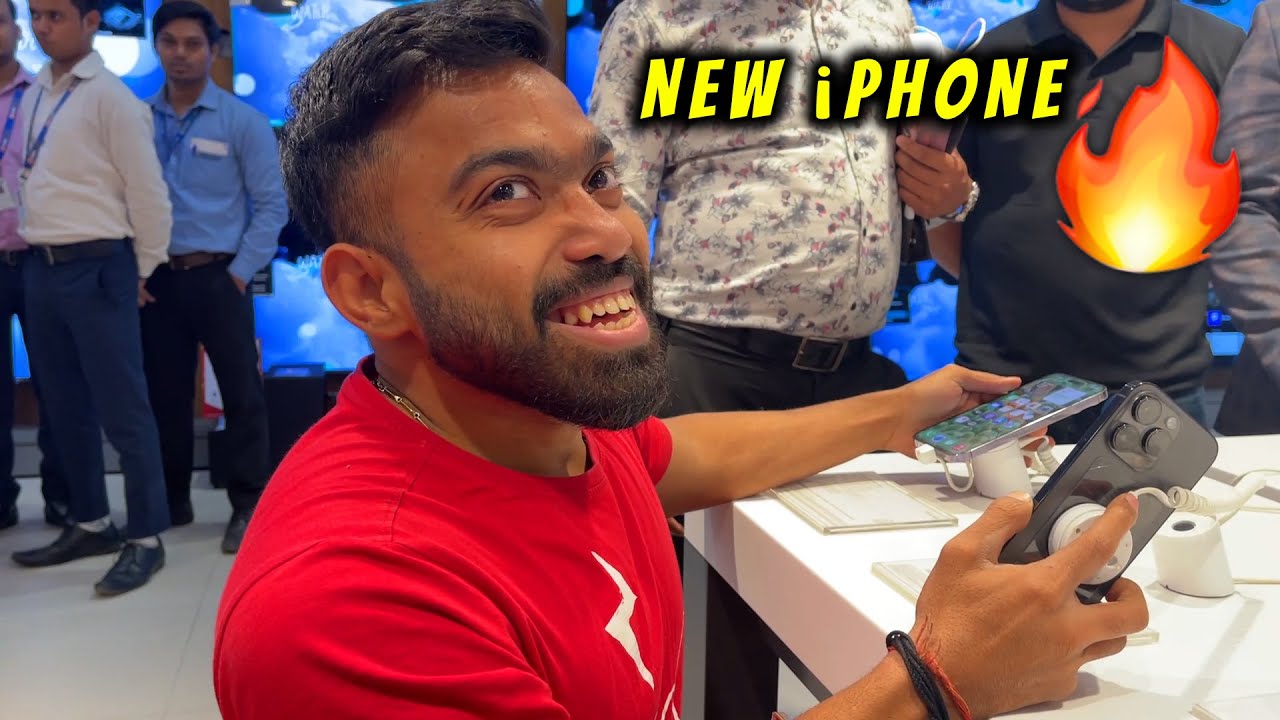 iPhone 14 Pro Le Liya ? 🔥 | Vibhu Varshney