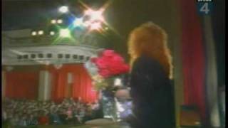Алла Пугачева  -  Песенка про меня (1989, Дербенев, Live)