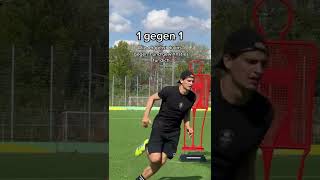 Darauf achten Scouts bei Flügelspieler #fußball #shorts #scout screenshot 2